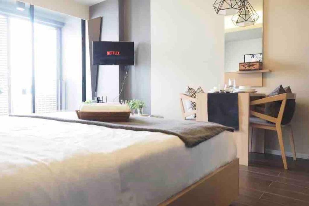 Stylish 1 Bedroom, Pool,bts Asok, Sukhumvit Apartamento